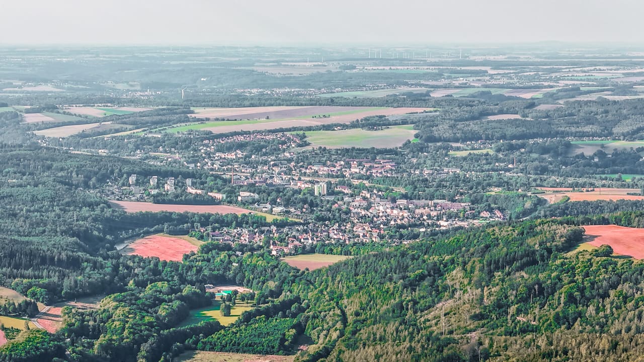 Luftaufnahme von Flöha im Erzgebirge — Standort der GUMU – Werbeagentur